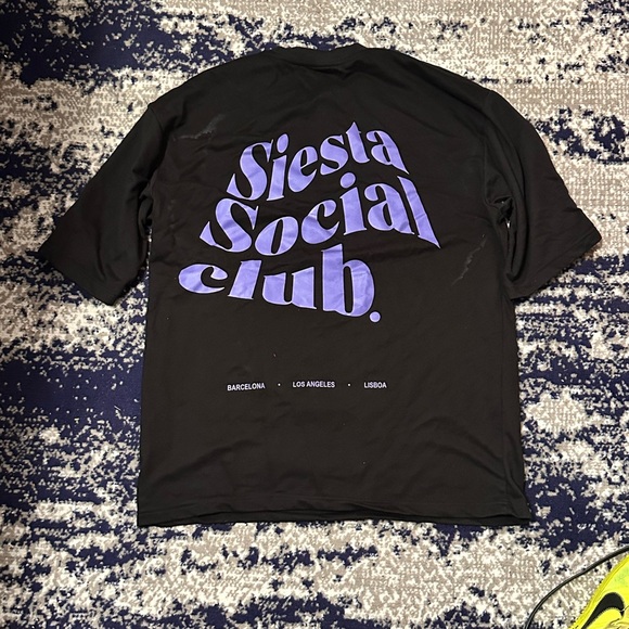 Cobo - Picture 2 of 2